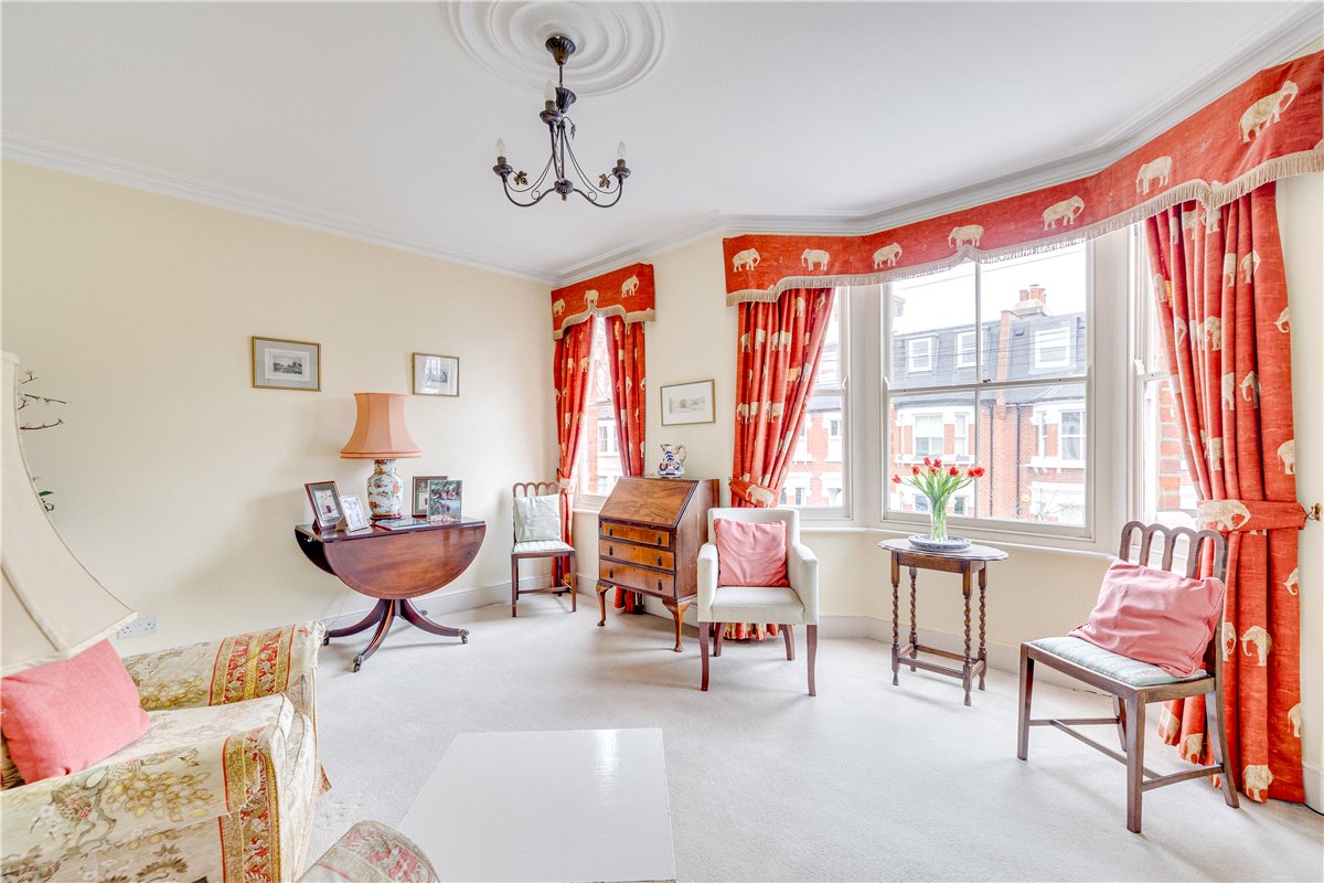 2 bedroom Flat, Queensmill Road, London, SW6 - Sold