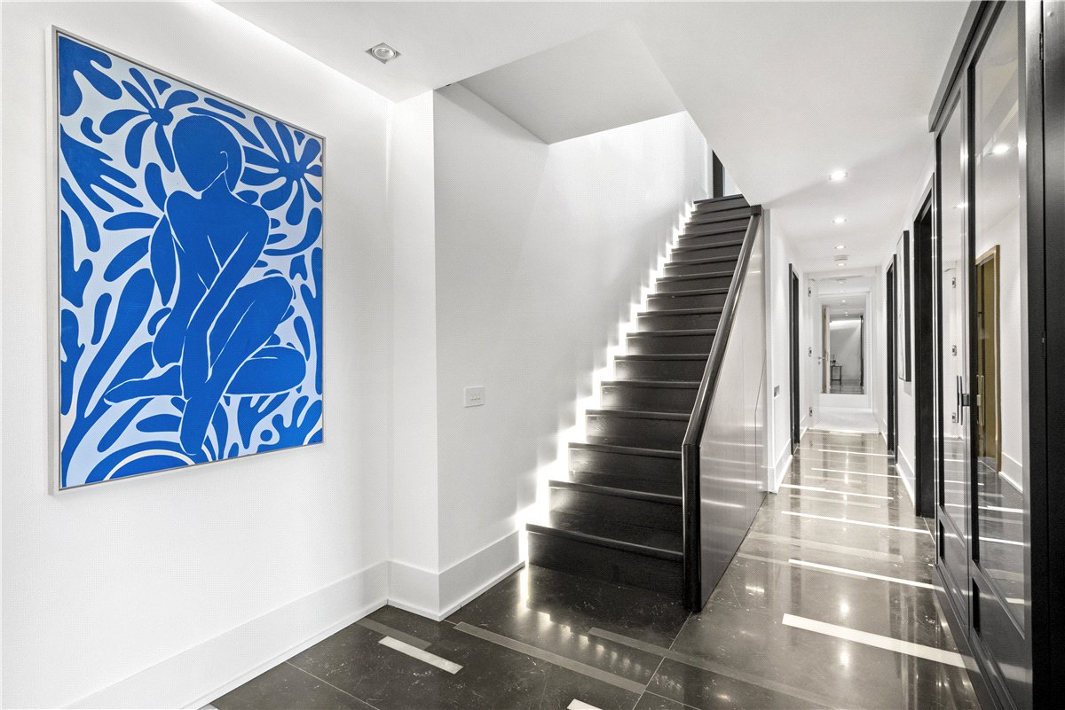 4 bedroom Maisonette, Kingston House South, Ennismore Gardens, SW7 - Under Offer, Image 18