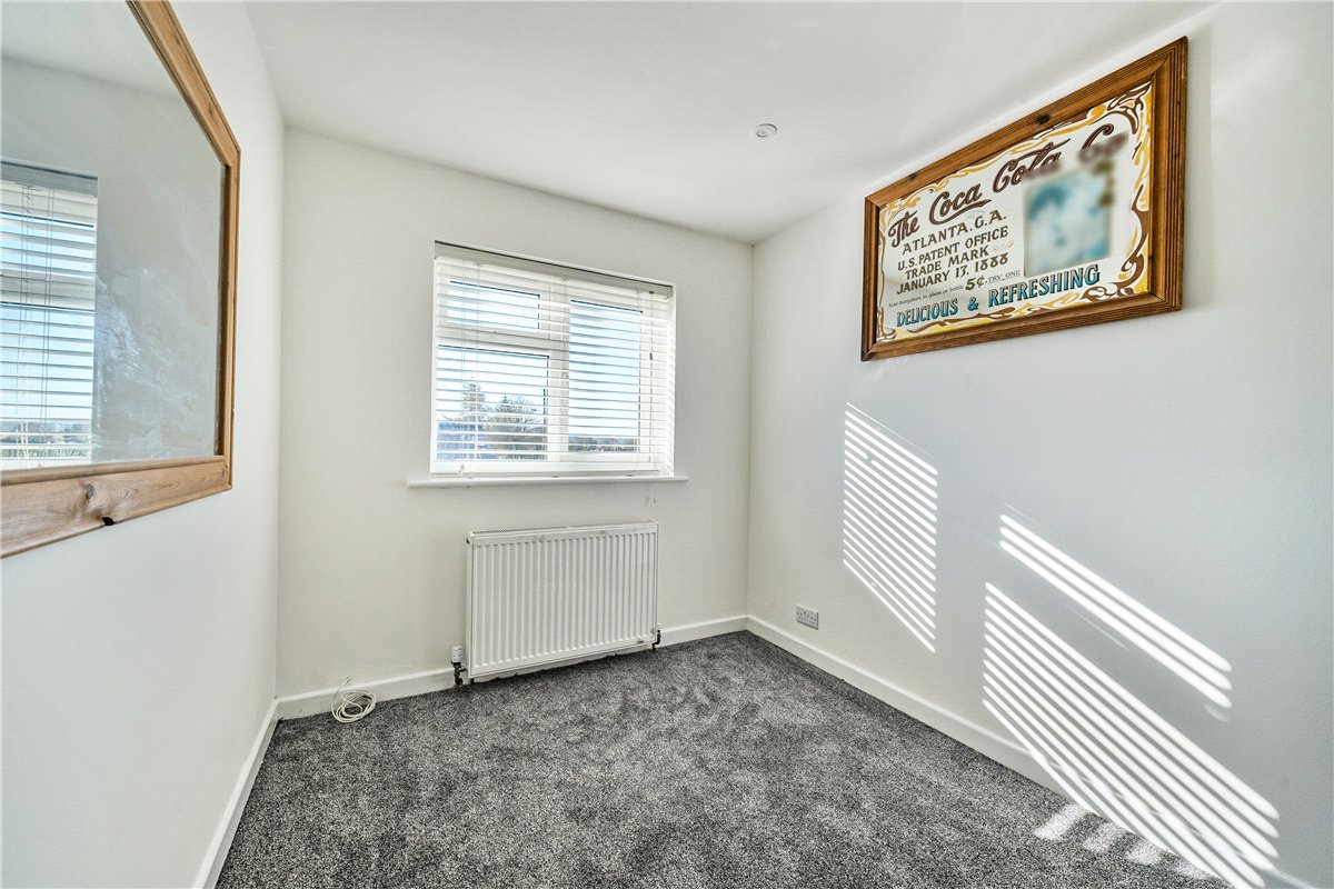 2 bedroom Cottage, Broad Street, Beechingstoke, SN9 - Available, Image 3