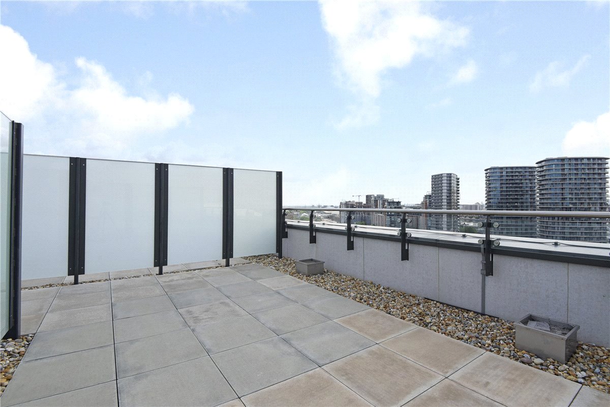 2 bedroom Flat, Heartwell Avenue, London, E16 - Available, Image 13