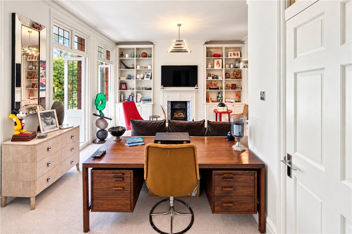 3 bedroom Flat, Bishops Mansions, Stevenage Road, SW6 - Available, Image 7