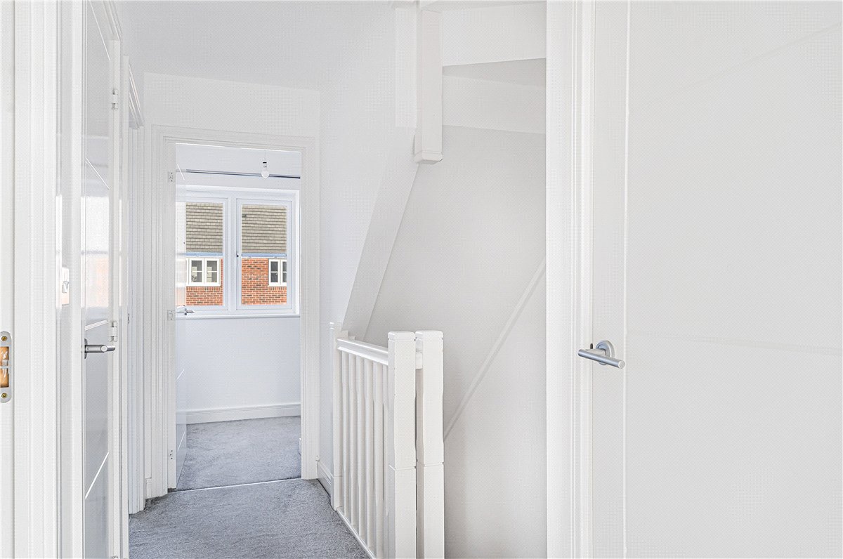 3 bedroom House, Dragonfly Crescent, Biddenham, MK40 - Available, Image 16