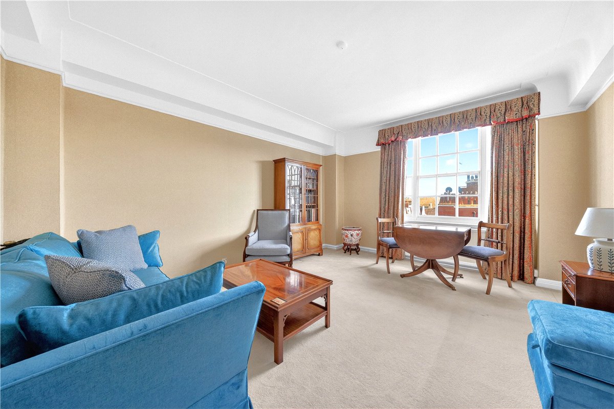 2 bedroom Flat, York House, 1 Turks Row, SW3 - Available