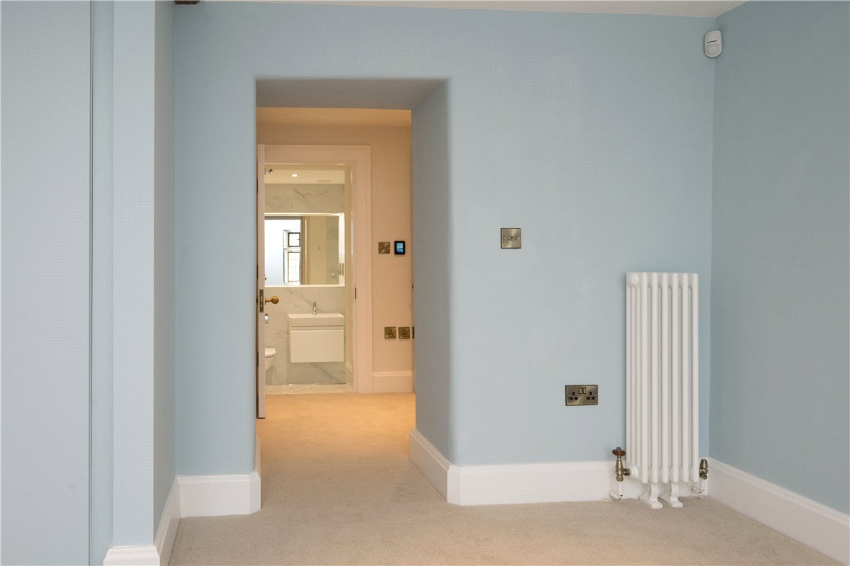 3 bedroom Flat, Ledston Hall, Back Newton Lane, WF10 - , Image 18