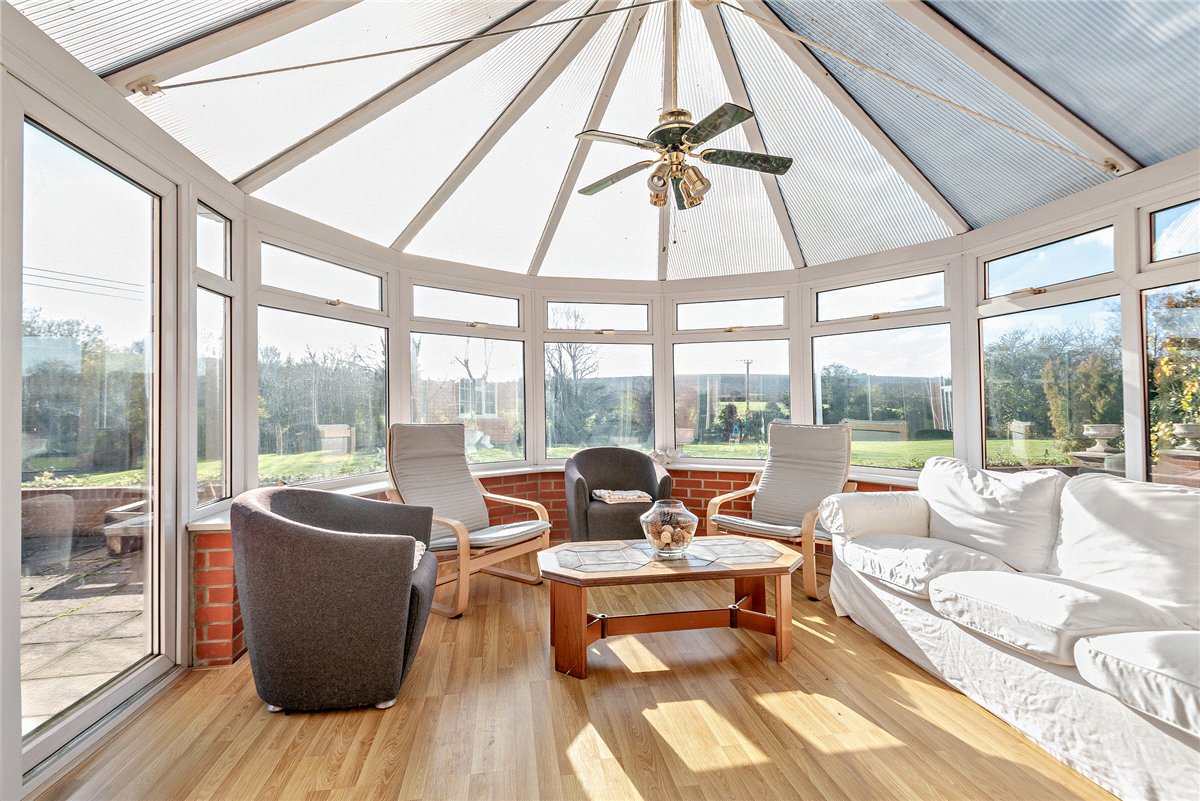5 bedroom House, Fox's Lane, Kingsclere, RG20 - Available, Image 9