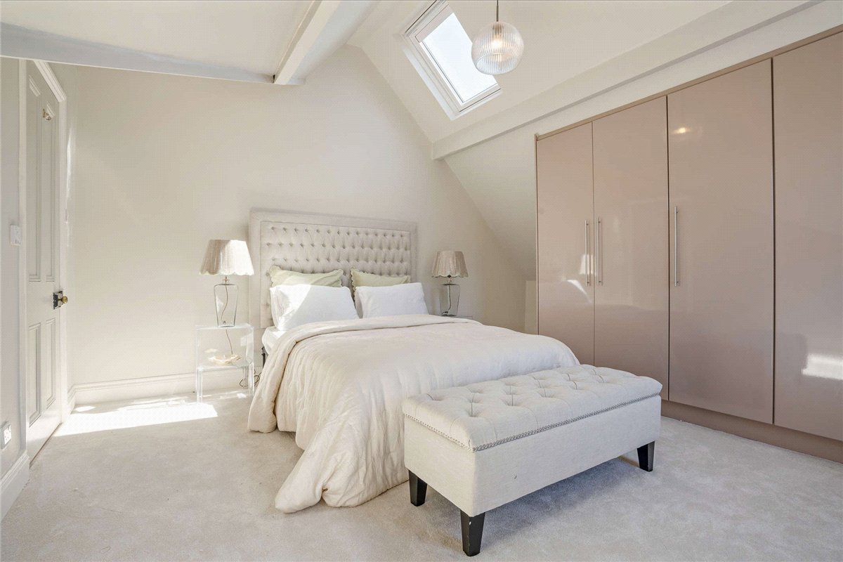 3 bedroom Flat, The Oval, Harrogate, HG2 - Available, Image 10