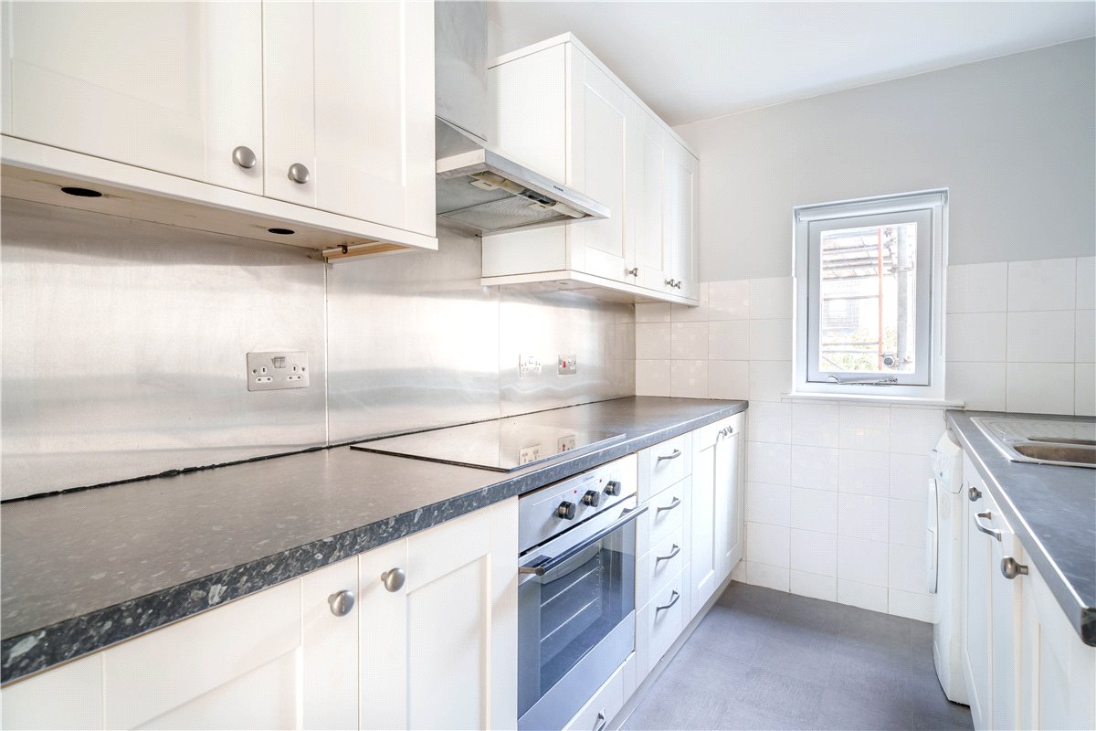 2 bedroom Flat, Brock Street, Bath, BA1 - Available, Image 3