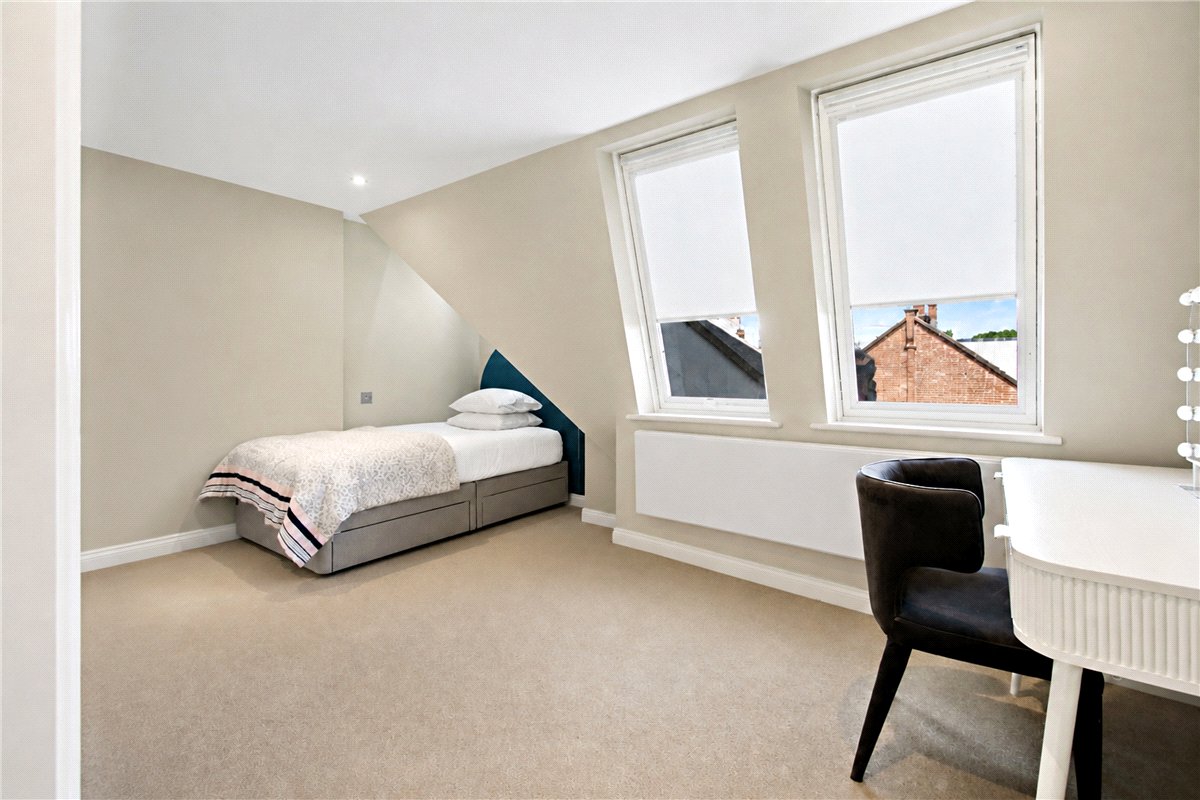 5 bedroom House, Bovingdon Road, London, SW6 - Available, Image 16