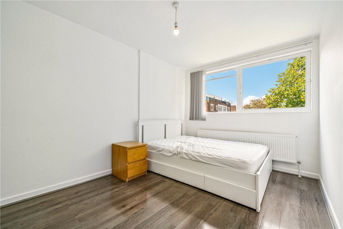 3 bedroom Flat, Carlton Drive, London, SW15 - , Image 5