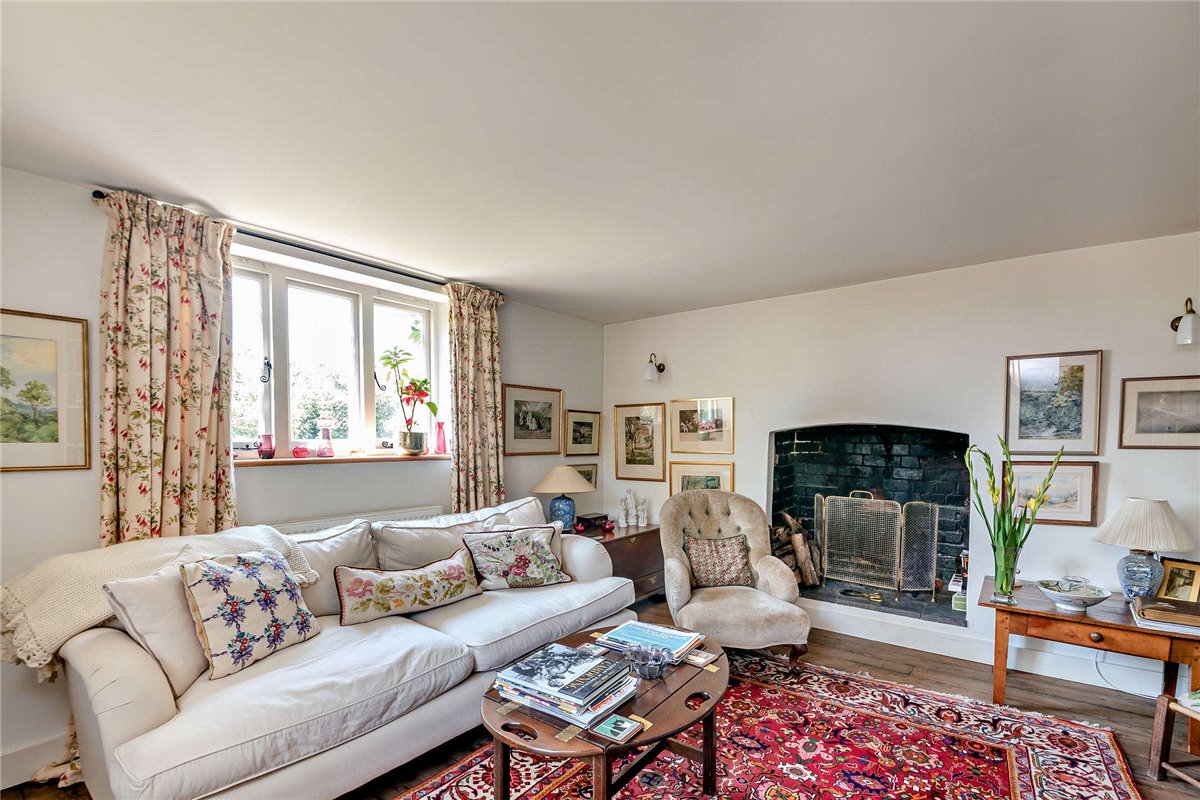 3 bedroom House, Harts Hill Road, Thatcham, RG18 - Available, Image 3
