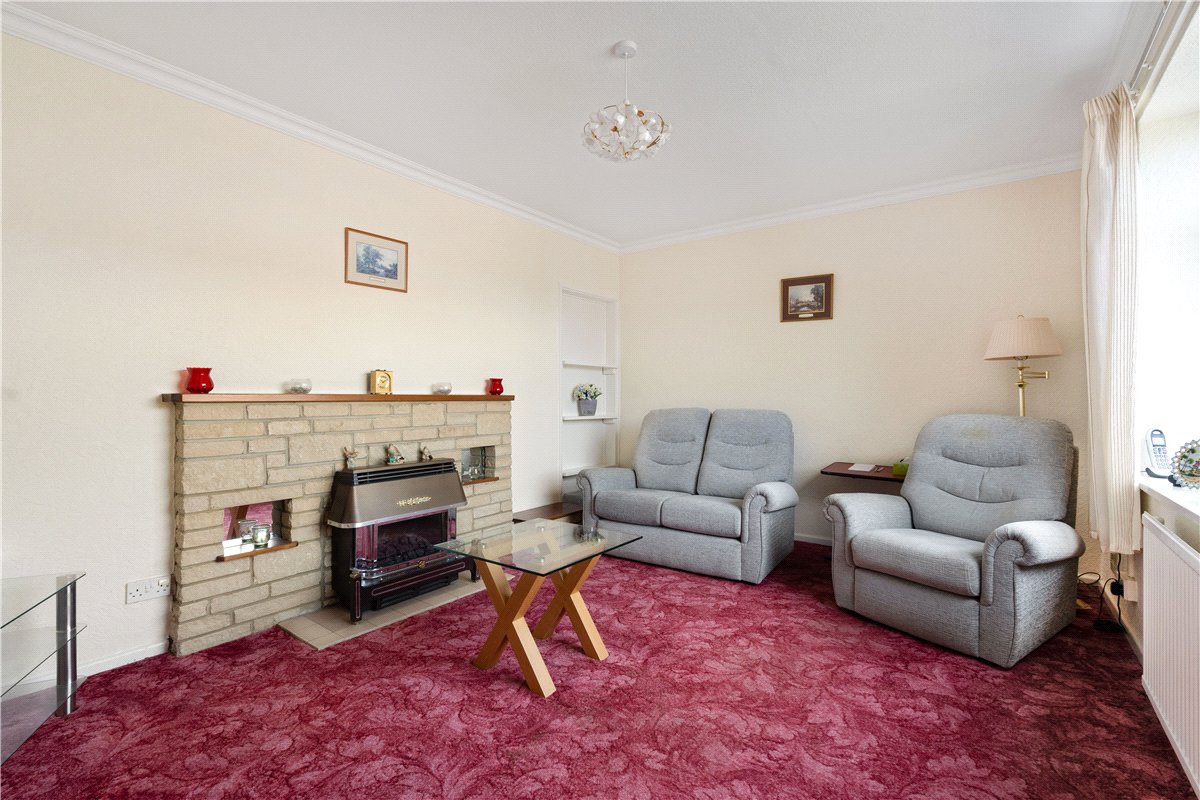 3 bedroom House, Five Stiles Road, Marlborough, SN8 - Sold, Image 2