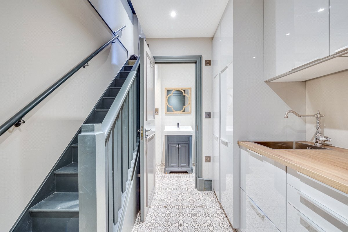 6 bedroom House, Daisy Lane, London, SW6 - , Image 25