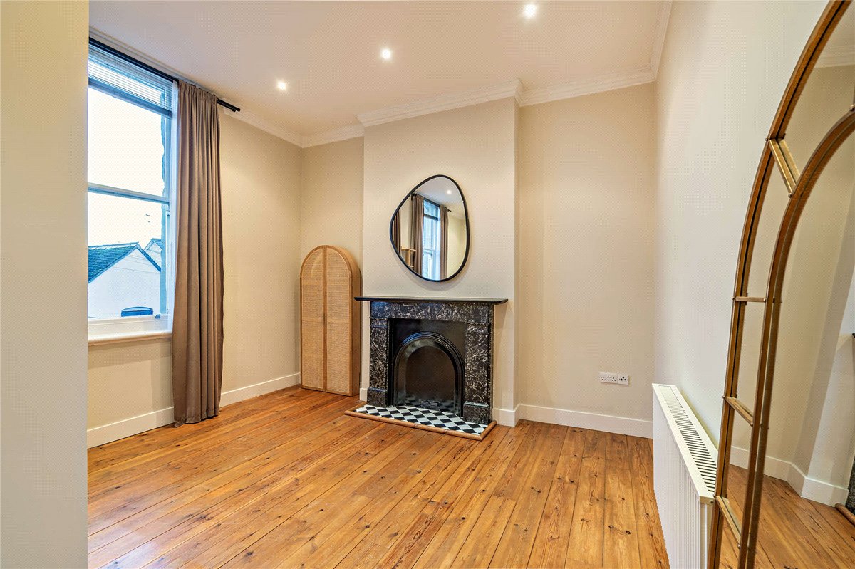 2 bedroom Flat, Craven Road, Newbury, RG14 - Available, Image 13