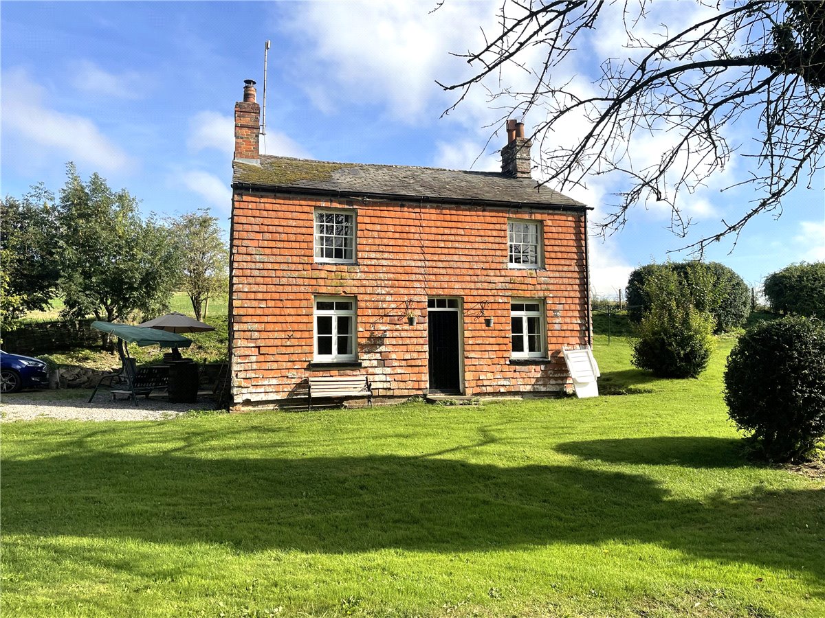 3 bedroom Cottage, Mildenhall, Marlborough, SN8 - Available