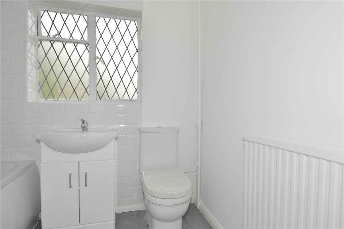 3 bedroom Cottage, Richmond Road, Kingston Upon Thames, KT2 - , Image 2