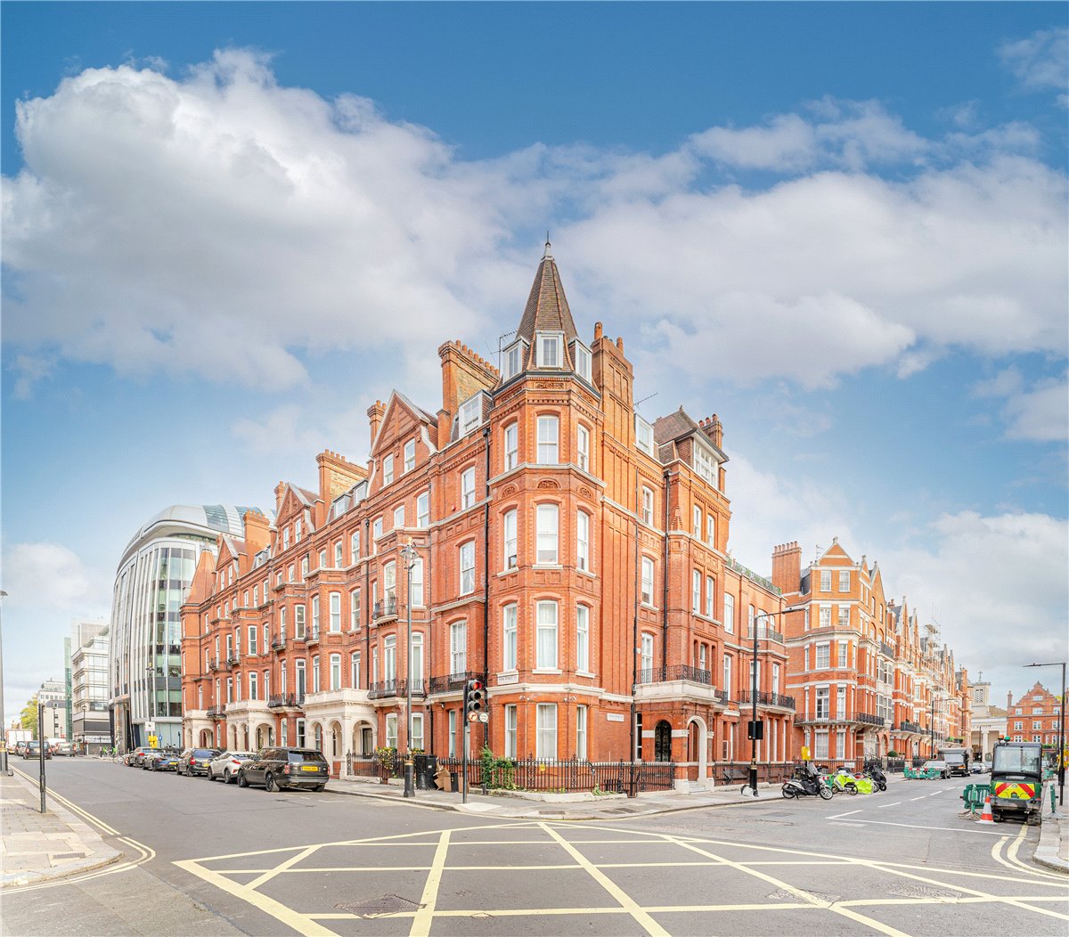 2 bedroom Flat, Park Street, Mayfair, W1K - Available, Image 11