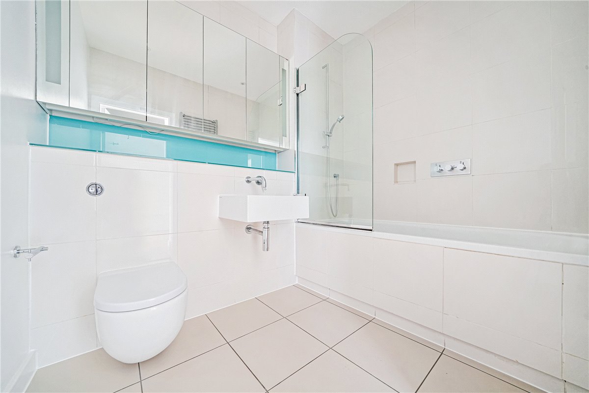 1 bedroom Flat, Brompton Road, Knigjhtsbridge, SW3 - Available, Image 4