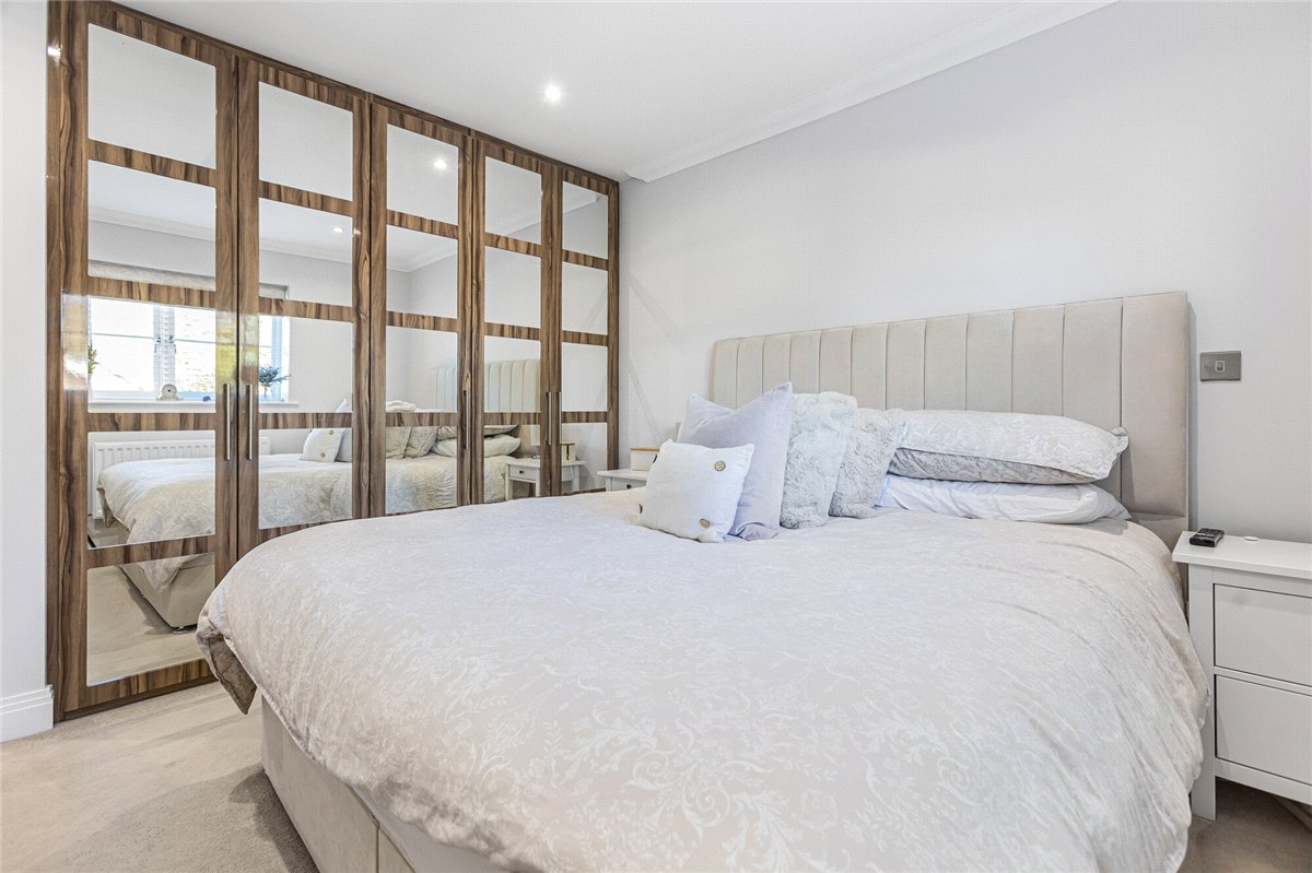 3 bedroom House, Couling Close, Yarnton, OX5 - Available, Image 1