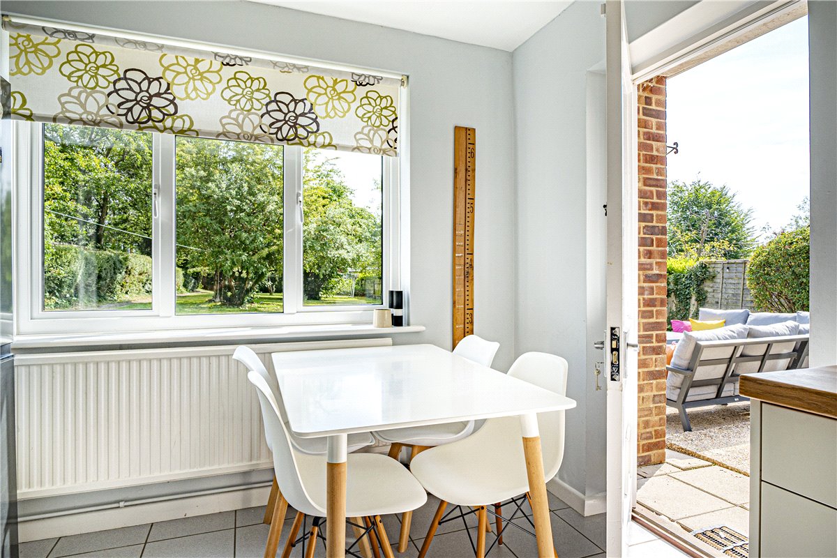 3 bedroom House, Burnett Close, Winchester, SO22 - Sold, Image 1