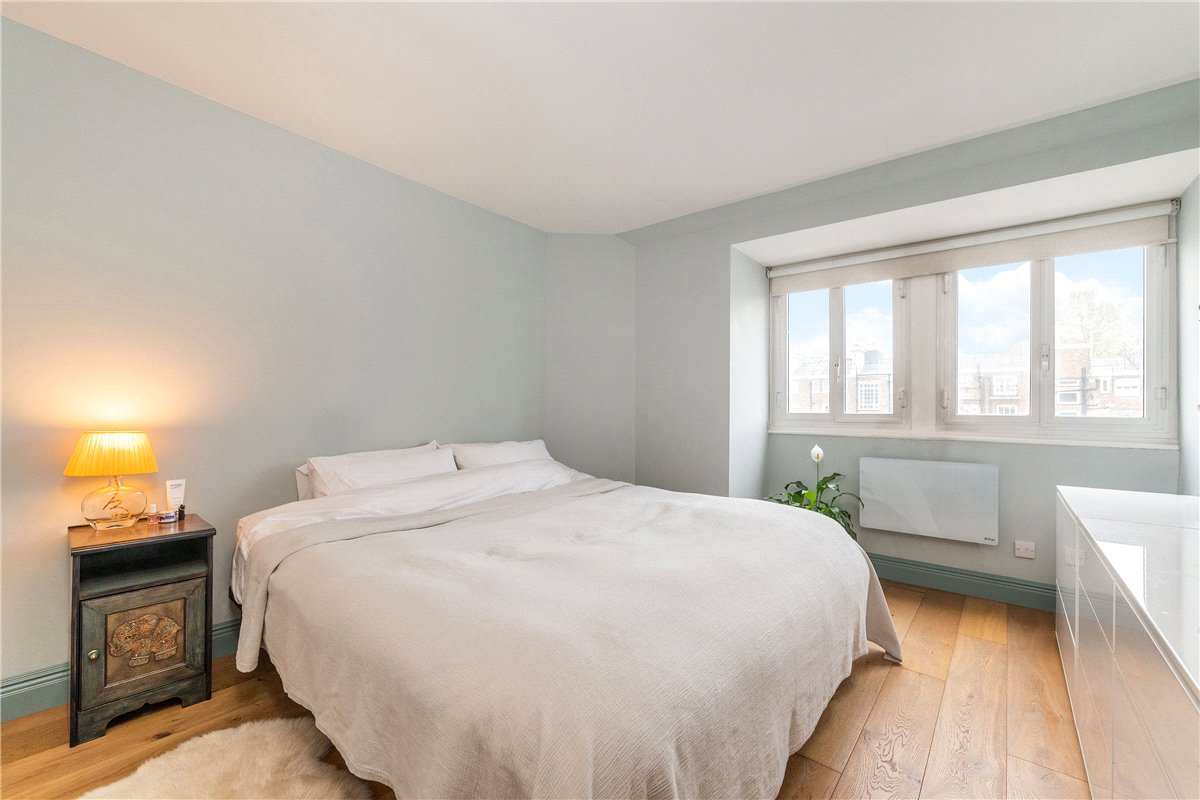 2 bedroom Flat, Ennismore Gardens, London, SW7 - Available, Image 6
