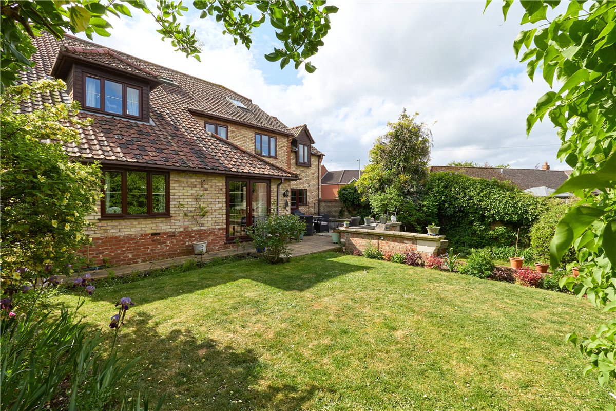 6 bedroom House, Warrington Street, Newmarket, CB8 - Available, Image 17