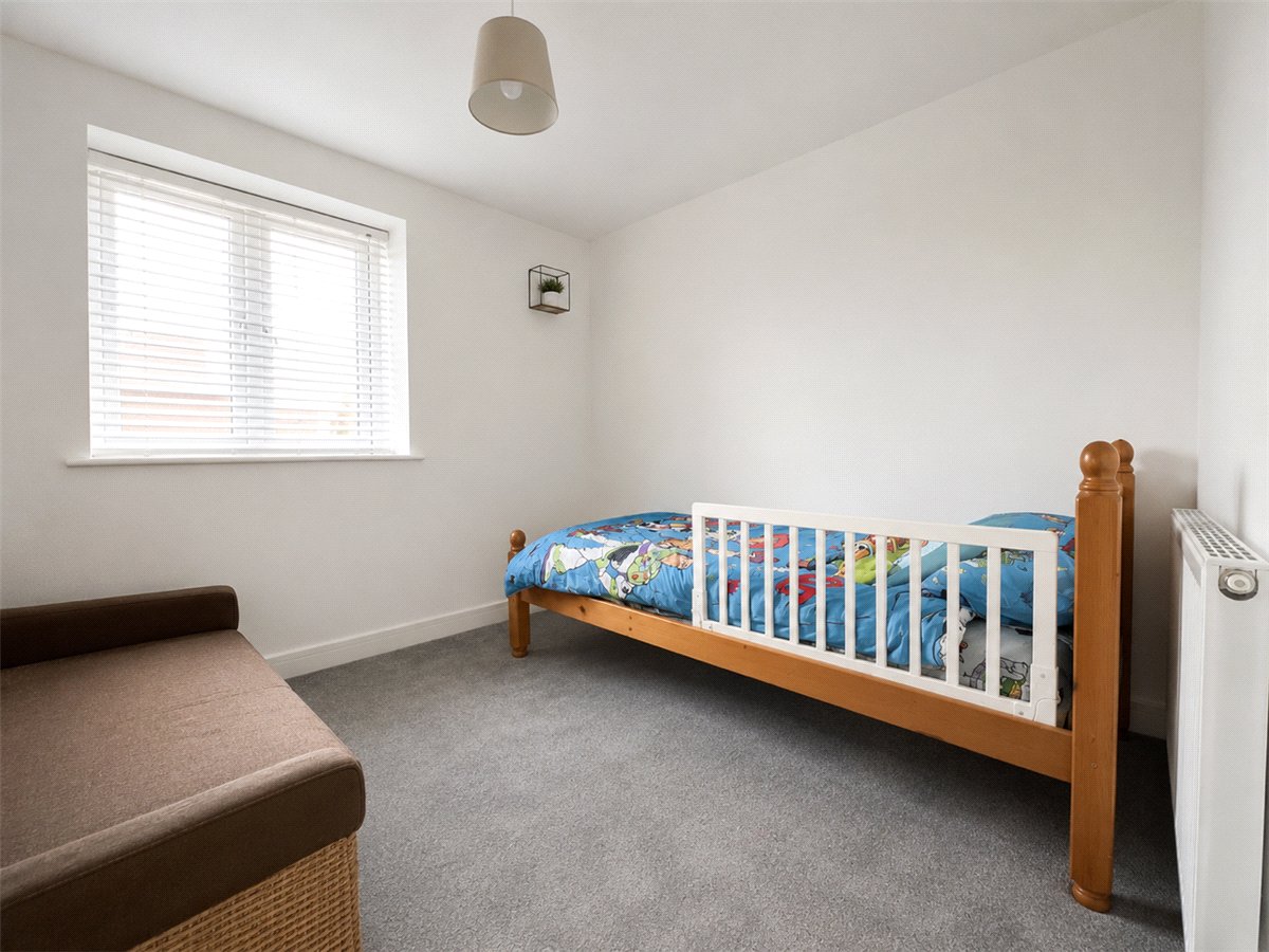 2 bedroom Flat, New Lane, Havant, PO9 - , Image 5