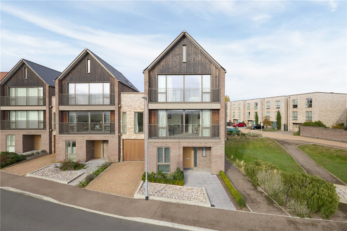 4 bedroom House, Knightly Avenue, Cambridge, CB2 - Sold