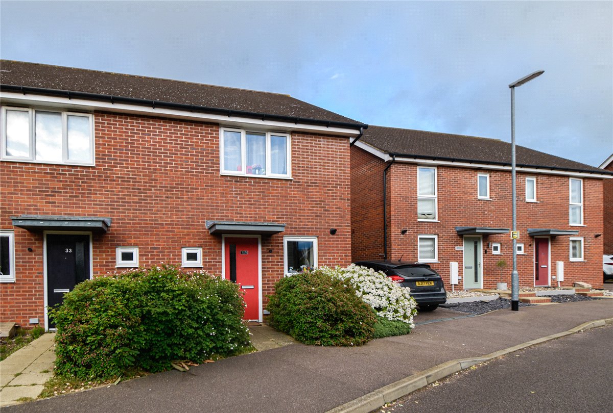 2 bedroom House, Bisley Crescent, Upper Cambourne, CB23 - 