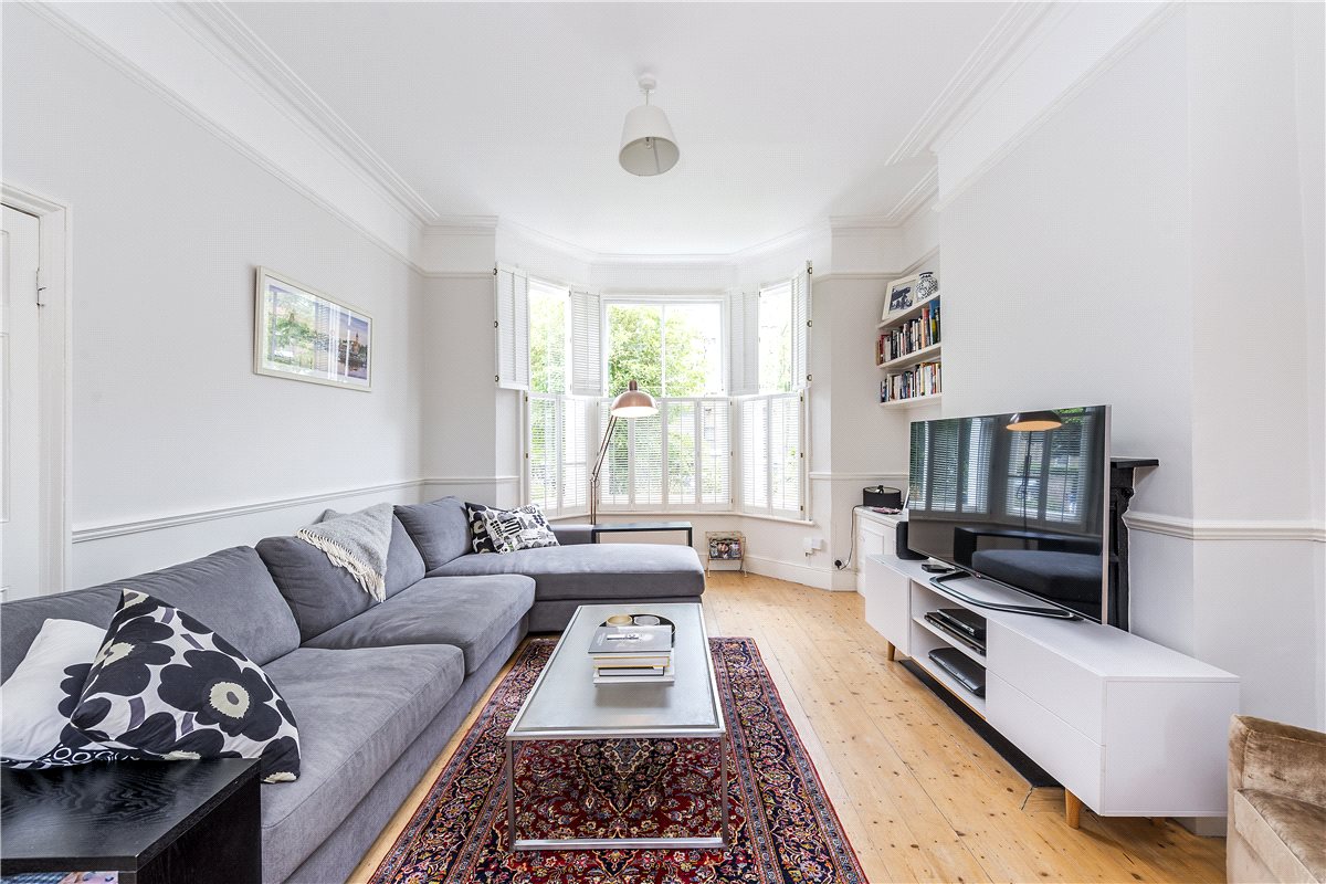 3 bedroom House, Nottingham Road, London, SW17 - 