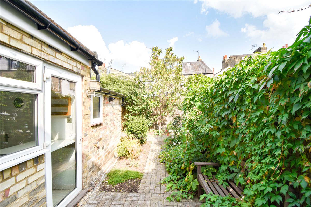 2 bedroom House, Earl Street, Cambridge, CB1 - , Image 12