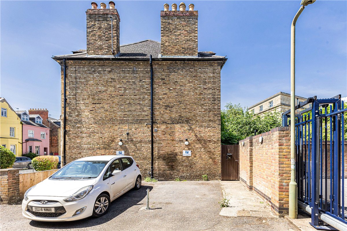 2 bedroom Maisonette, Walton Crescent, Oxford, OX1 - Available, Image 19
