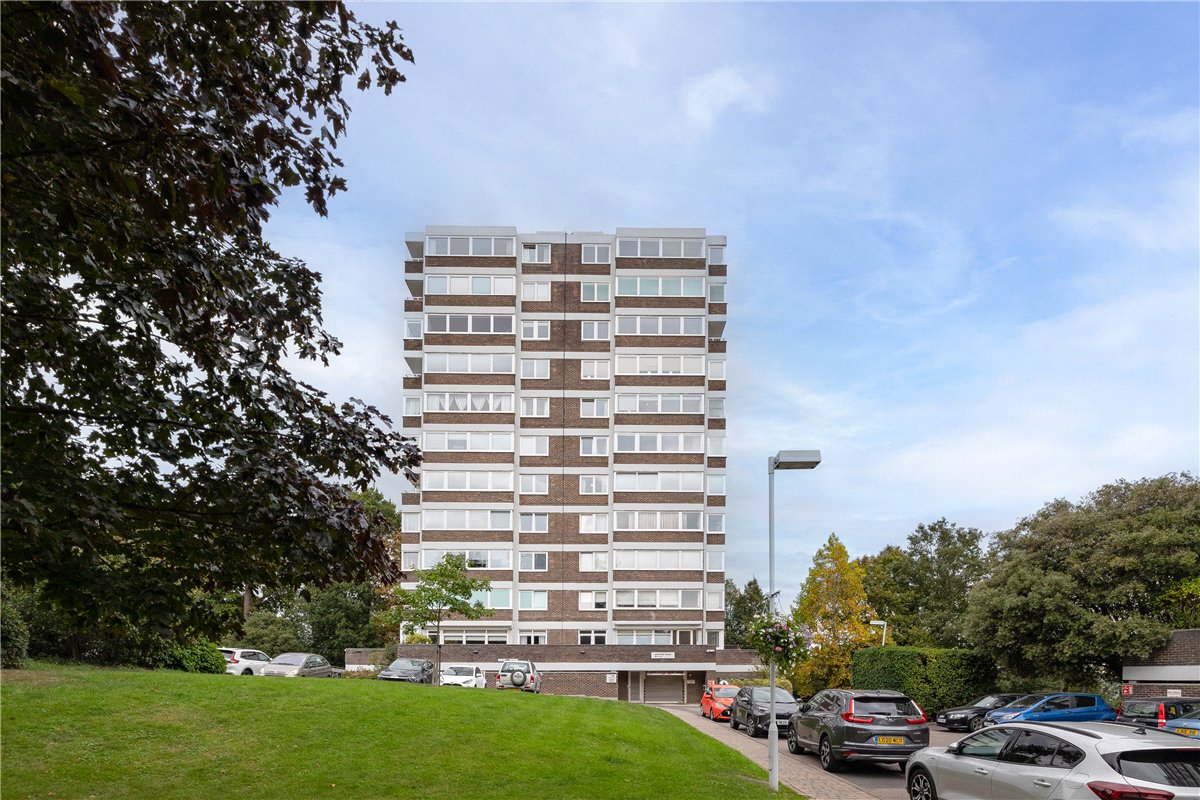 2 bedroom Flat, Somerset Road, London, SW19 - Available, Image 22