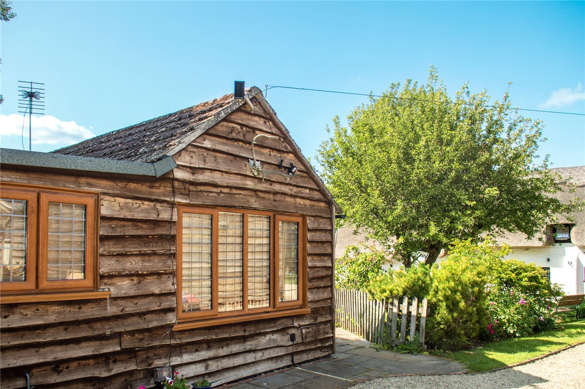 4 bedroom Cottage, Newbury Road, Wickham, RG20 - Available, Image 18