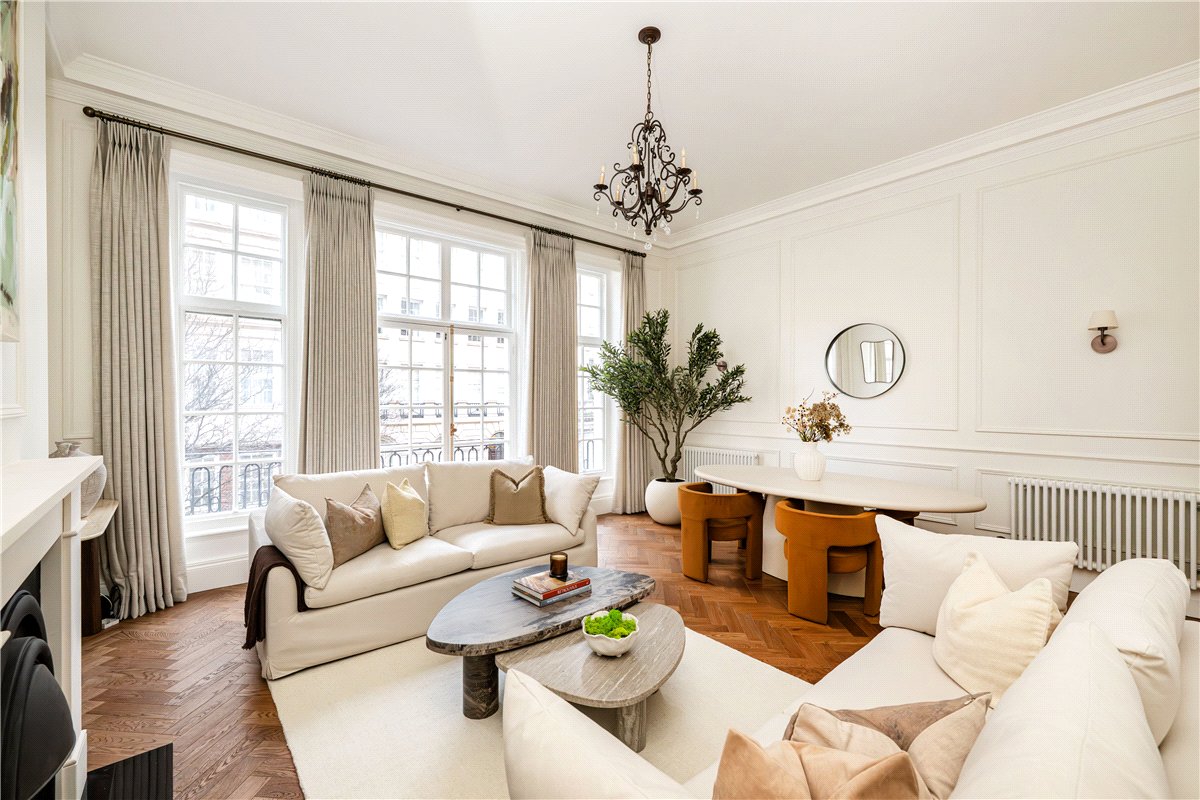 1 bedroom Flat, Upper Brook Street, Mayfair, W1K - Available, Image 2