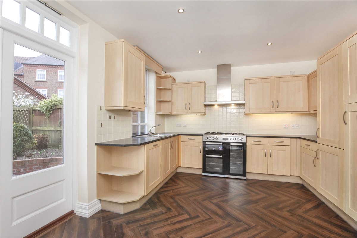4 bedroom House, Grosvenor Park, York, YO30 - , Image 1