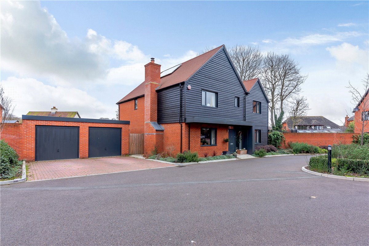 5 bedroom House, Station Drive, Sutton Scotney, SO21 - Sold