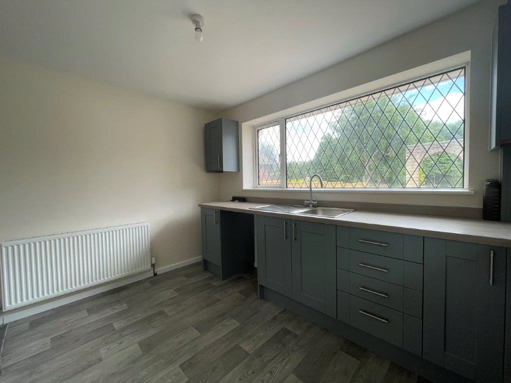 2 bedroom Bungalow, Cherry Tree Road, Wales, S26 - Available, Image 2