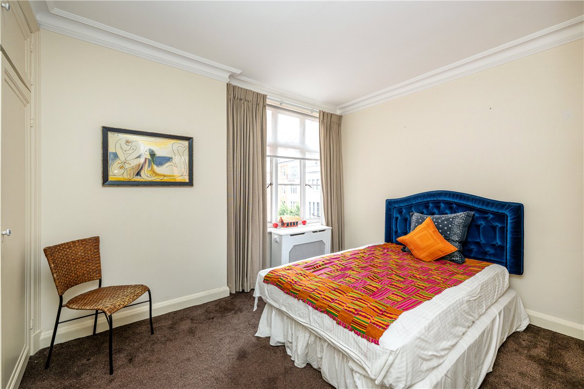 2 bedroom Flat, Hallam Street, London, W1W - Available, Image 8