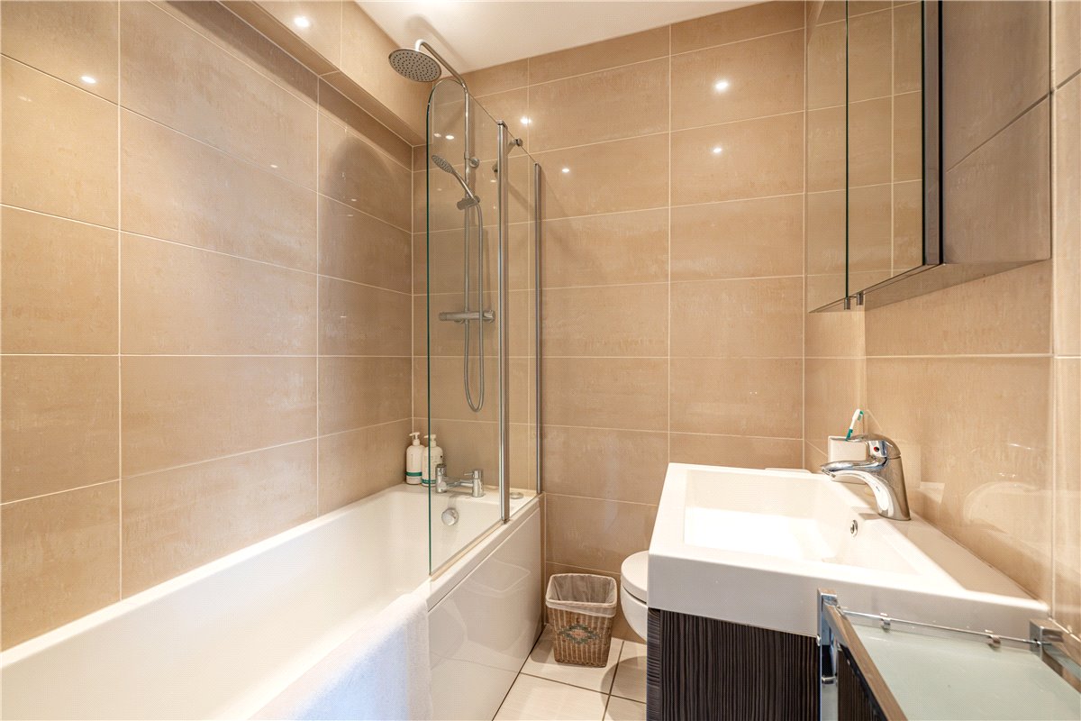 2 bedroom Flat, Hallam Street, London, W1W - Available, Image 8