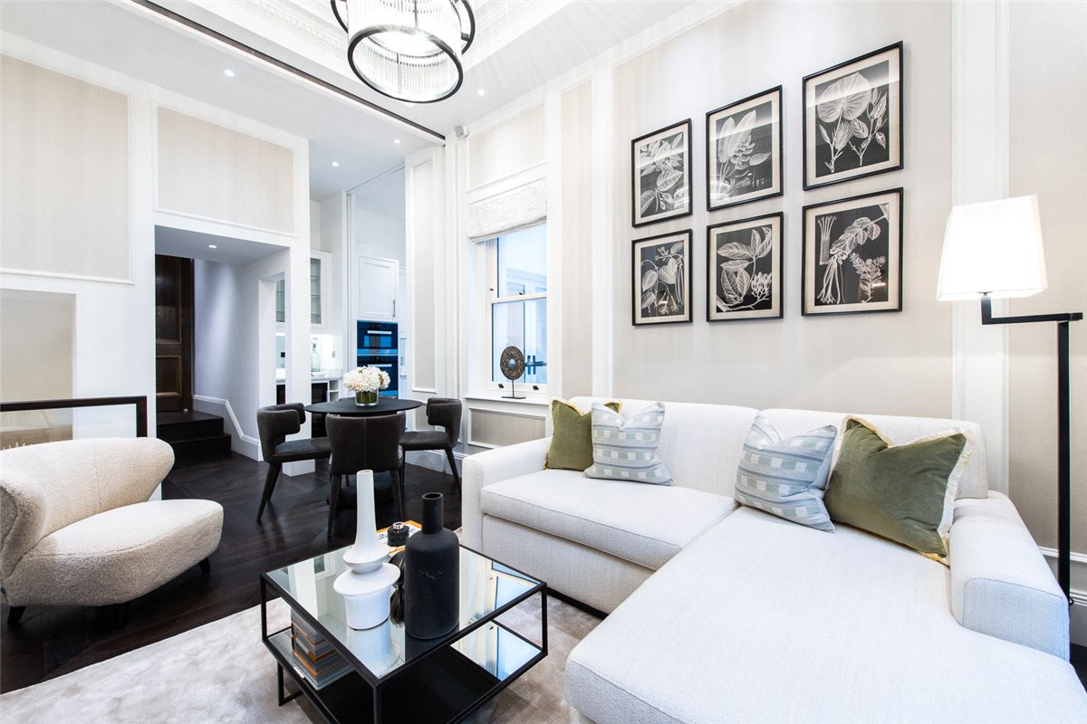 2 bedroom Maisonette, Prince Of Wales Terrace, Kensington, W8 - Available, Image 5