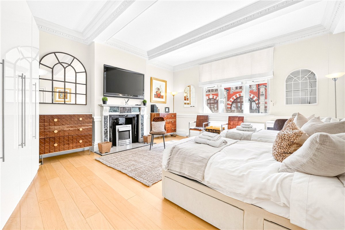 4 bedroom Flat, Knightsbridge, London, SW1X - Available, Image 1