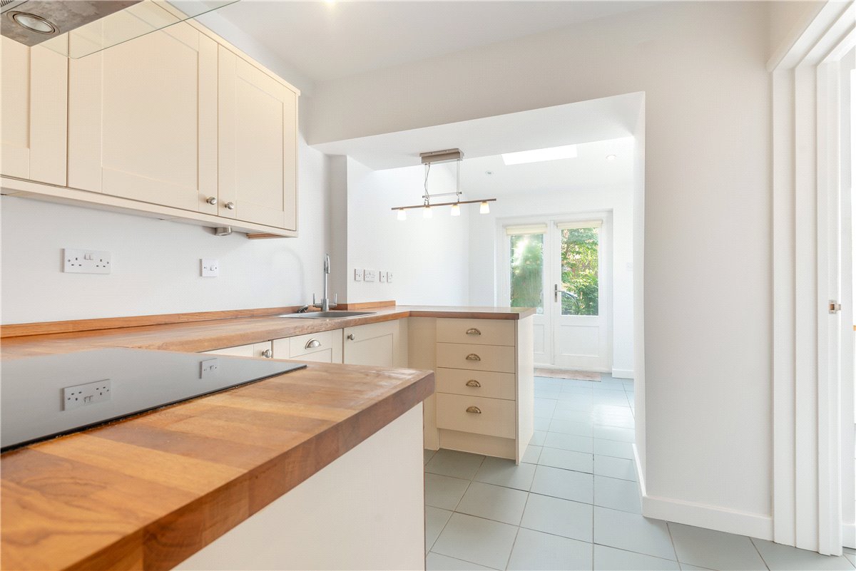 2 bedroom House, New Street, Stockbridge, SO20 - Sold, Image 5