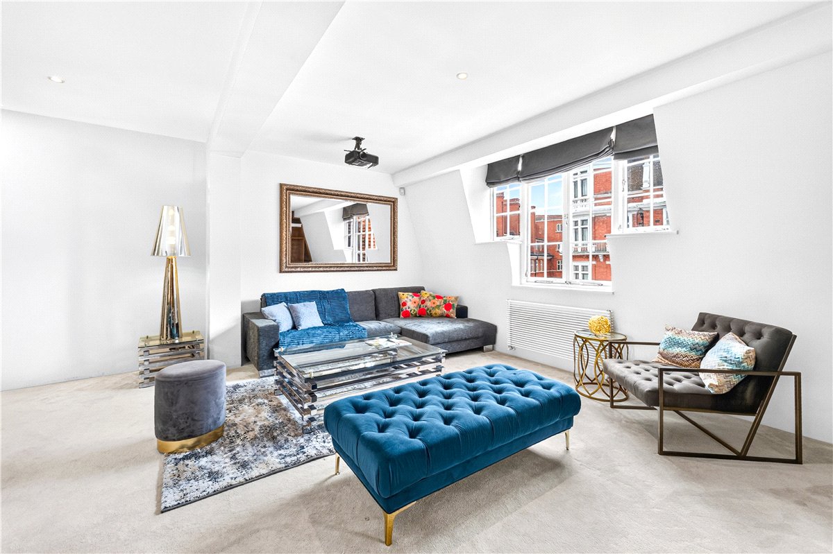 1 bedroom Flat, Hans Crescent, Knightsbridge, SW1X - Available