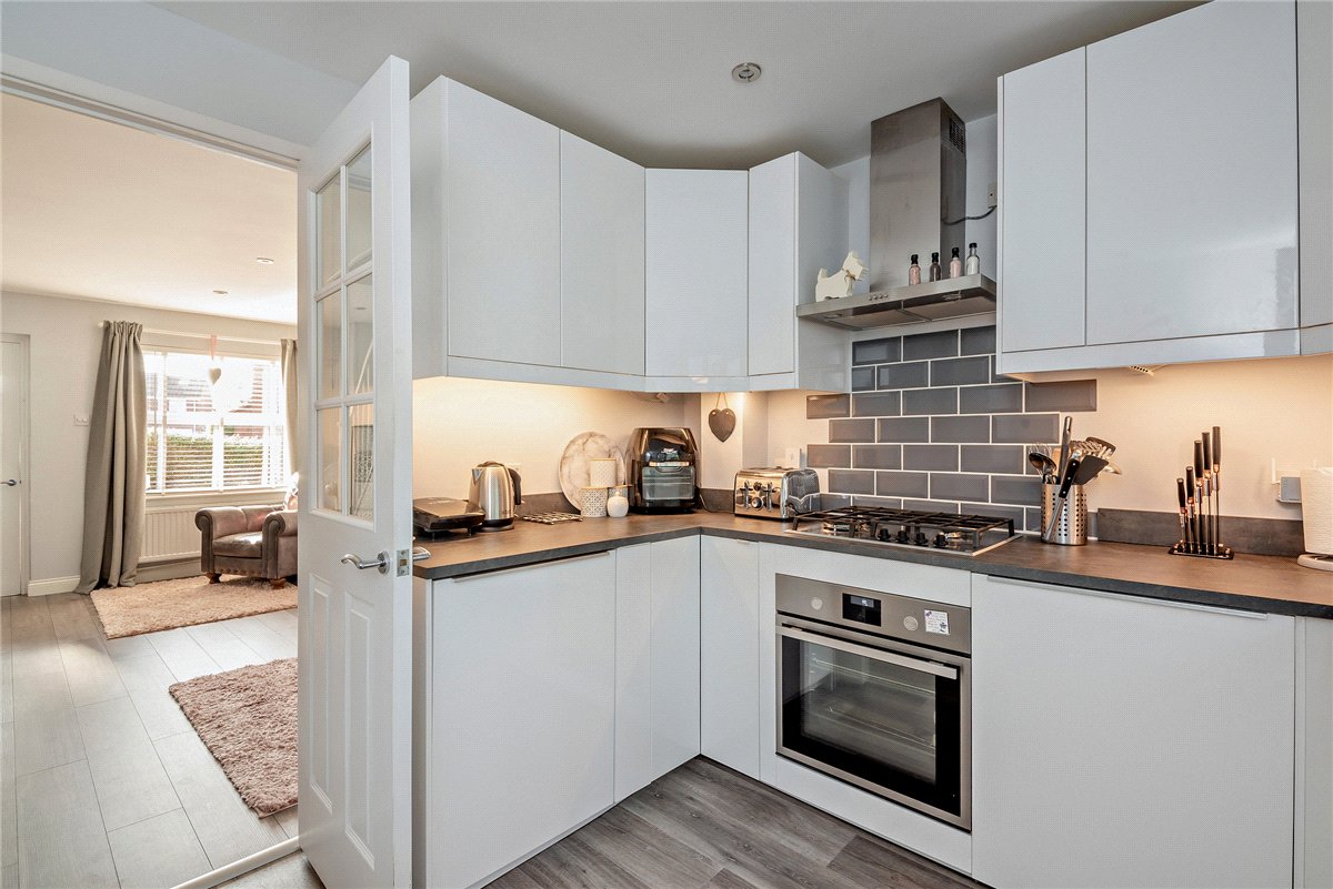 2 bedroom House, Blackdown Way, Thatcham, RG19 - Sold, Image 6