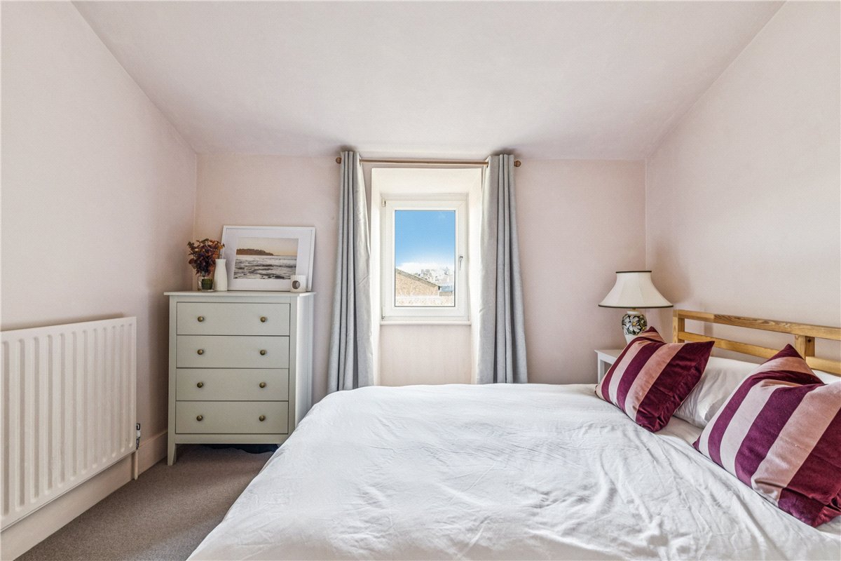 2 bedroom Flat, Auckland Road, London, SW11 - Let Agreed, Image 9