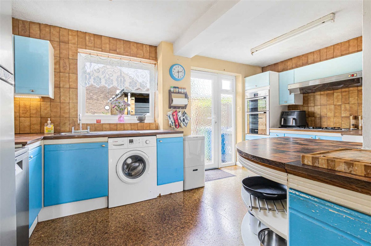 5 bedroom House, Windermere Close, Cherry Hinton, CB1 - Available, Image 2