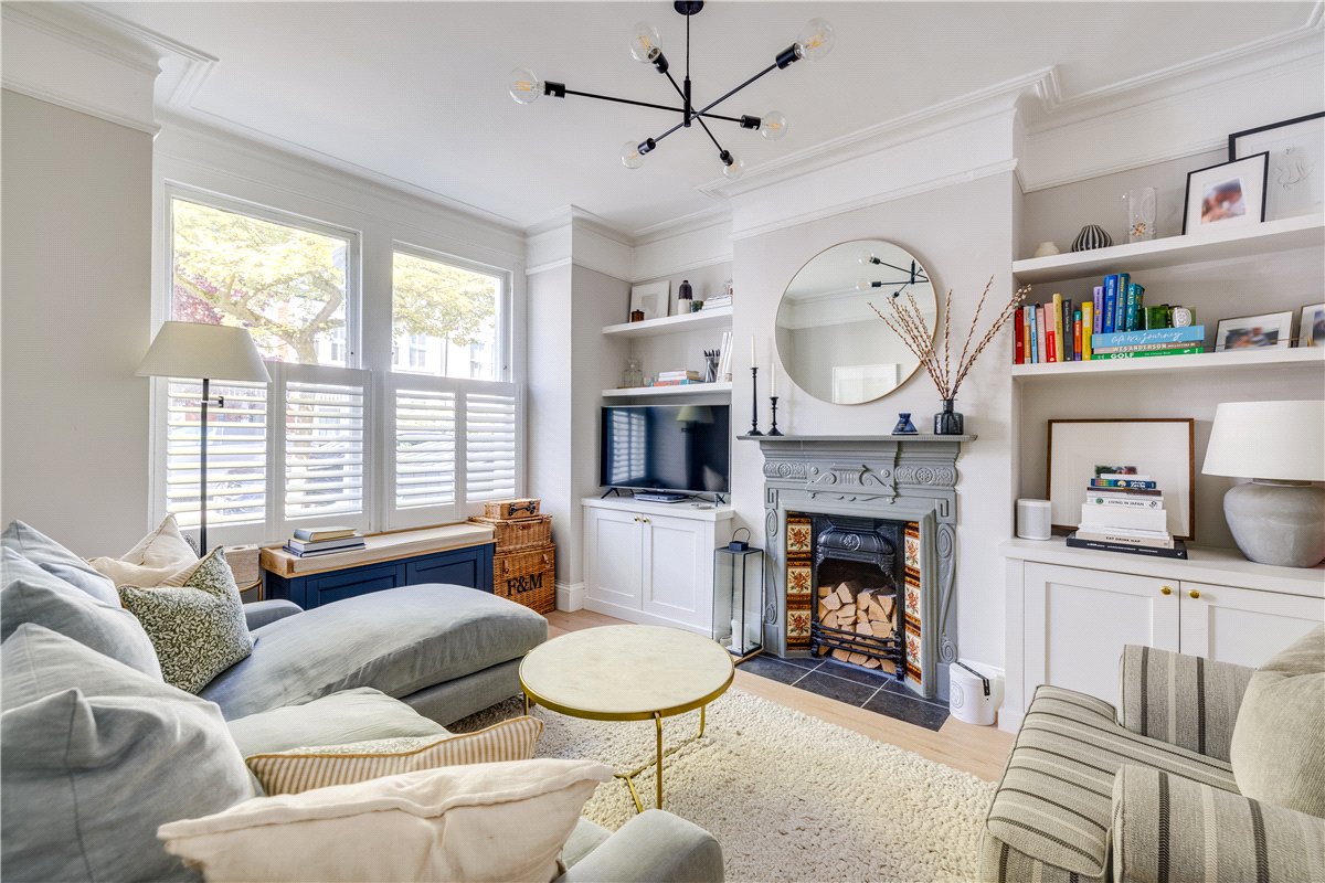 2 bedroom Flat, Trentham Street, London, SW18 - Sold STC, Image 2