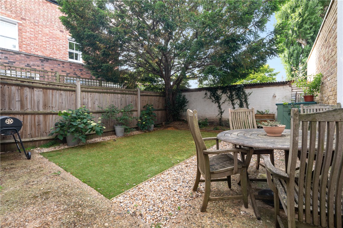 1 bedroom Flat, Hendham Road, London, SW17 - , Image 7