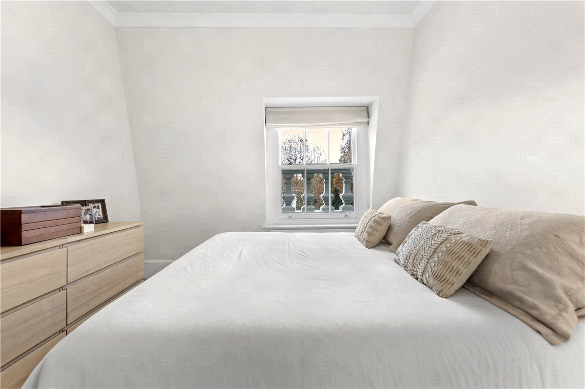 3 bedroom Flat, Addison Road, Holland Park, W14 - Available, Image 14