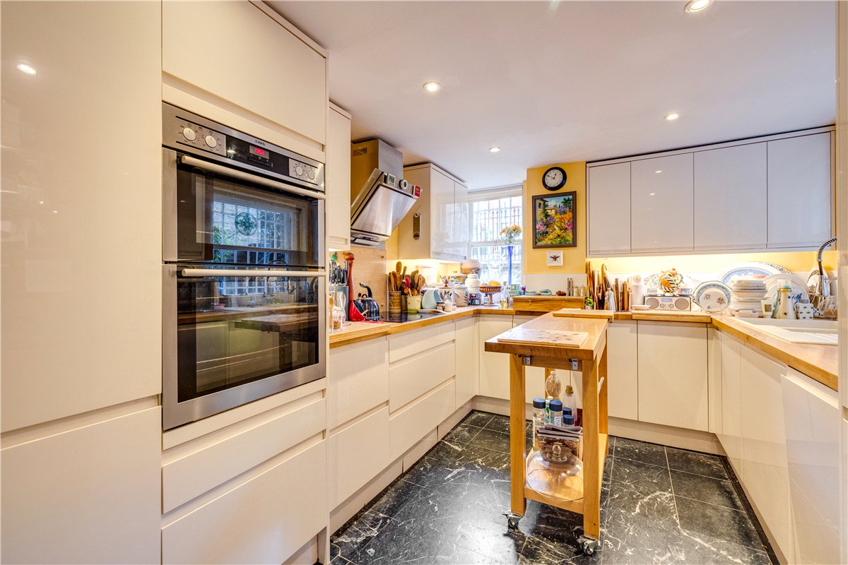 2 bedroom Flat, Wandle Road, London, SW17 - Sold, Image 7